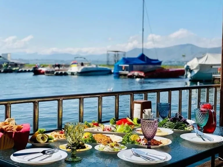 Lakeside%20relaxation%20area%20at%20Noy%20Land%20Resort%20Armenia.webp